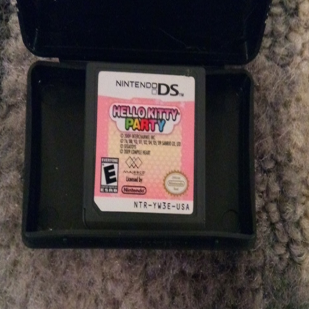 Nintendo DS Hello Kitty Party Game With Case